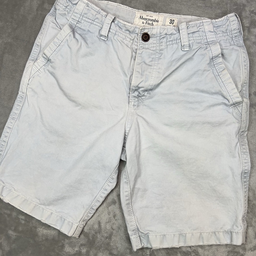 ABERCROMBIE & FITCH Shorts Mens 30 Pale Blue 9.5" Inseam Button Fly Casual Chino